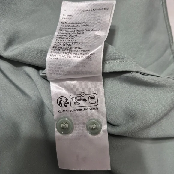 H&M Women's Light Sage Green Satin Button Down Deep B Neck Shirt - XXL - Picture 7 of 10